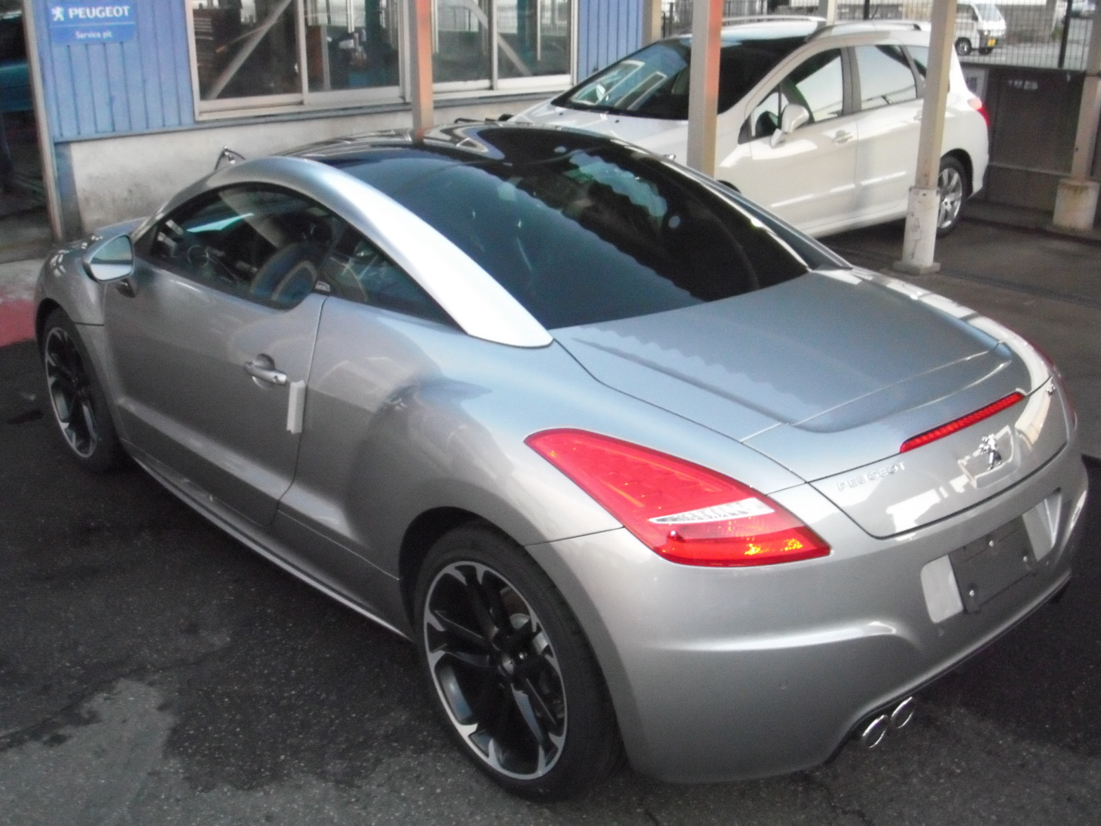 限定車RCZ 　Ａｓｐｈａｌｔ入荷のご案内