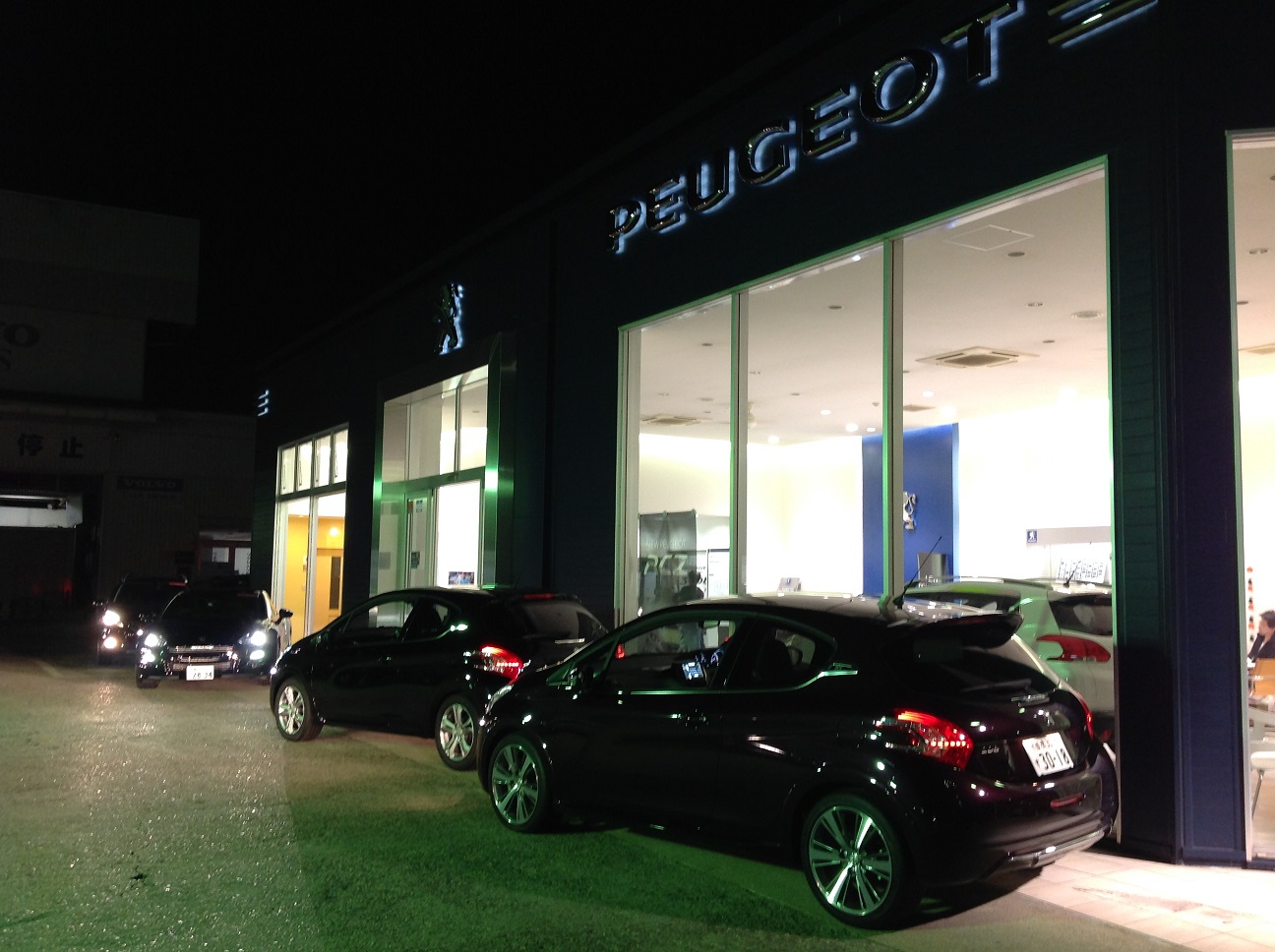 PEUGEOT Night&Light Fair レポート♪