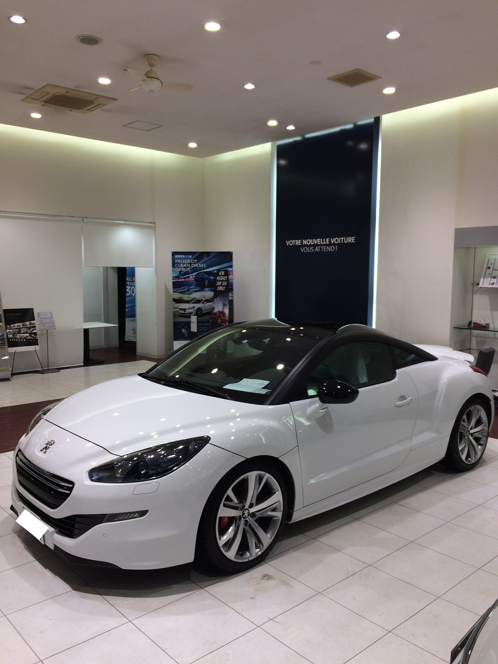 納車　RCZ-R