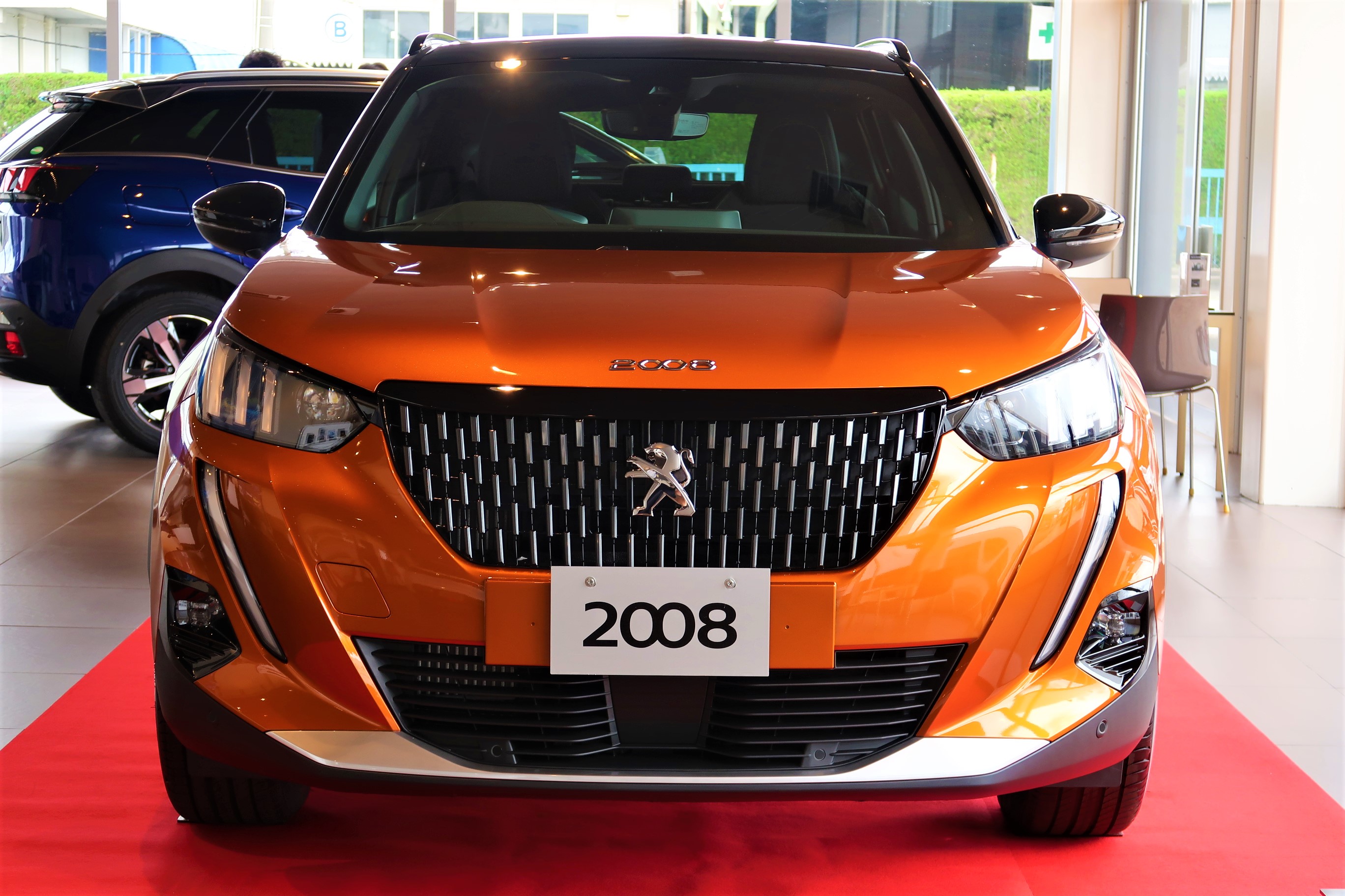 NEW SUV PEUGEOT 2008