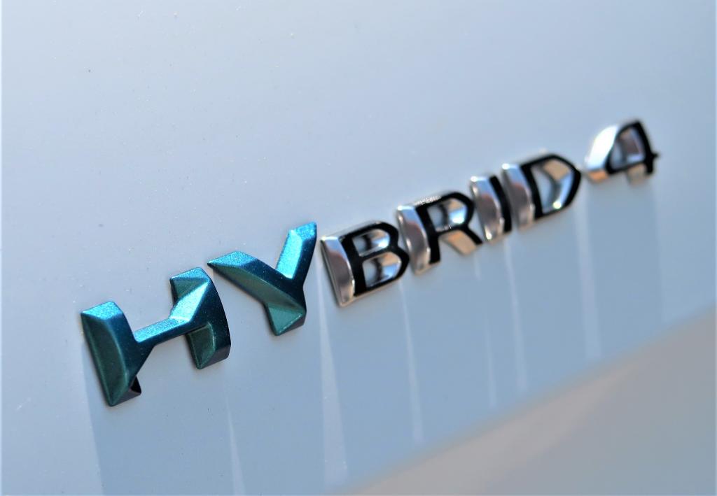 3008 GT HYBRID4